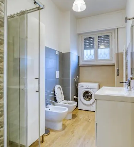 Pop Connection شقة