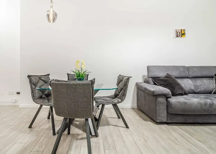 Domusmi Veniero 12 Milánó