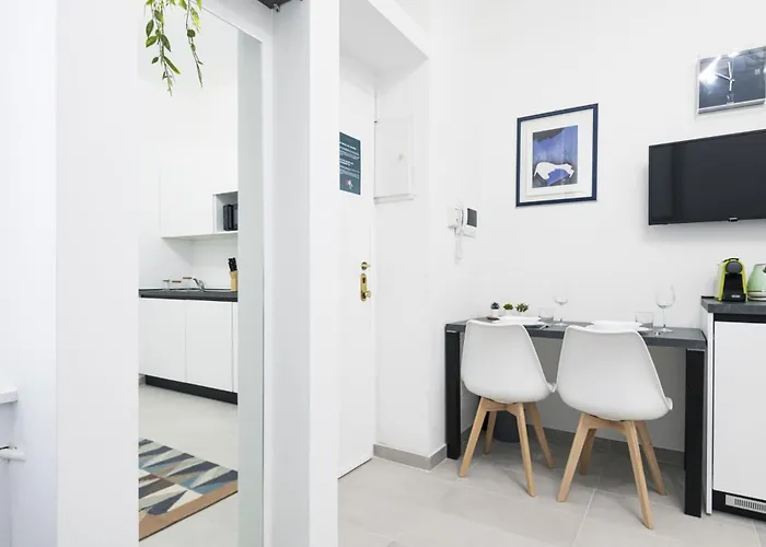 Easylife - Pratico Monolocale In Zona Isola * Milano