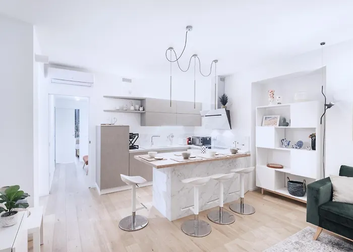 Easylife - - Macchi 61 - アパート