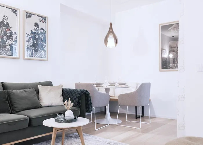 Easylife - - Macchi 61 - アパート