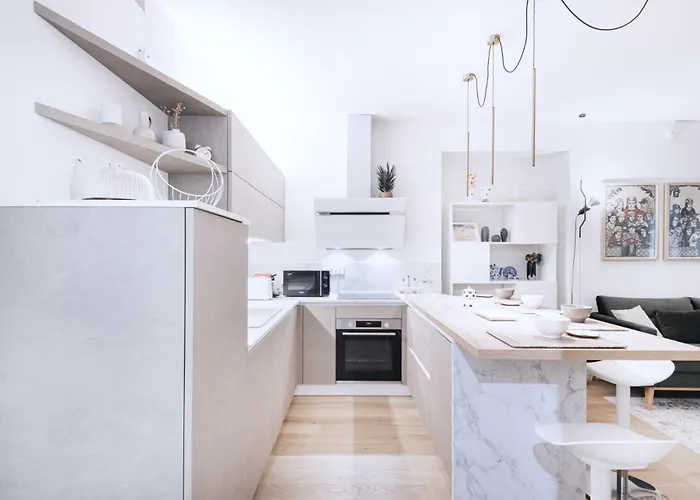 Easylife - - Macchi 61 - *