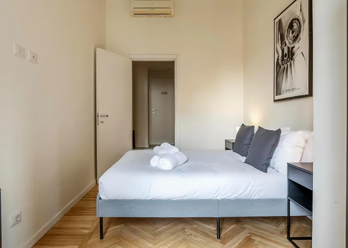 Elegant Brand New Near Duomo 公寓