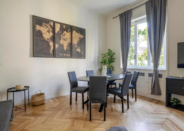 Elegant Brand New Near Duomo 公寓 米兰