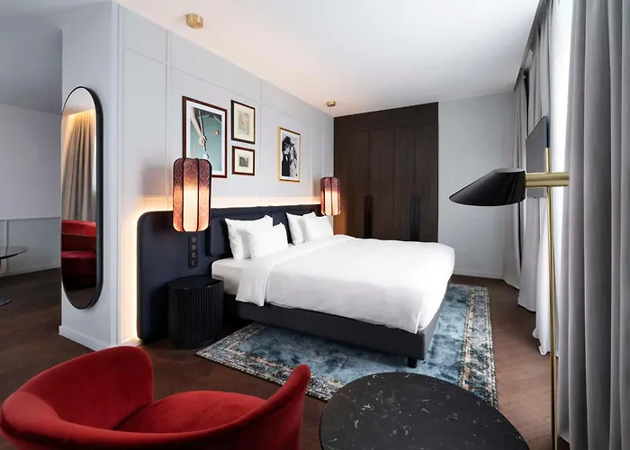 Hotel Radisson Collection Hotel, Santa Sofia Mediolan