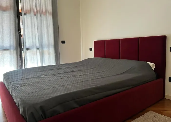 La Casa Di Charlie - Stazione * Milán