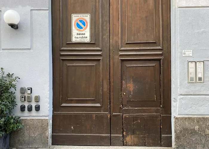 Bright 21 Station Milan