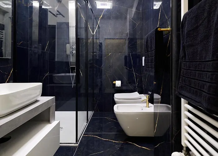 Italian Fashion - Luxurious Marble City Center Lägenhet *