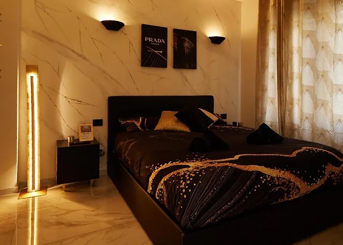 Lägenhet Italian Fashion - Luxurious Marble City Center *