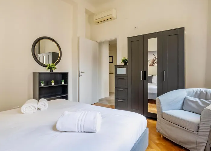 公寓 Elegant Brand New Near Duomo 米兰