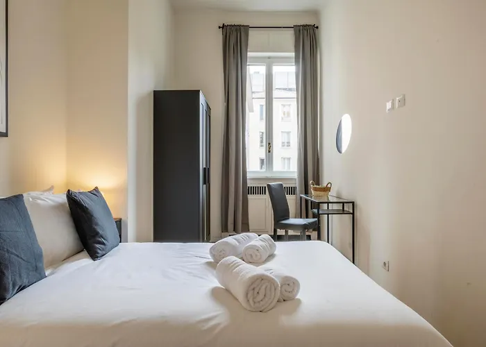 公寓 Elegant Brand New Near Duomo 米兰