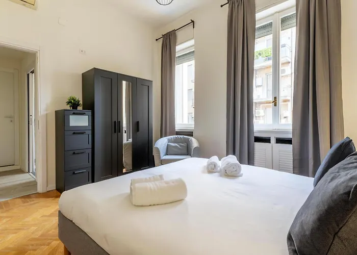 Elegant Brand New Near Duomo * 米兰