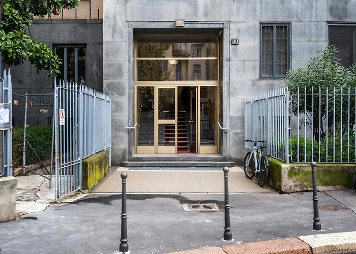 Elegant Brand New Near Duomo 公寓