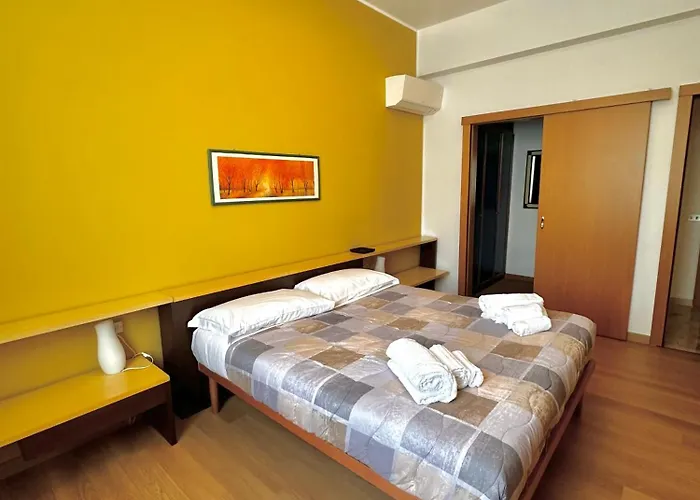 Citta Vicino Metro * Milano