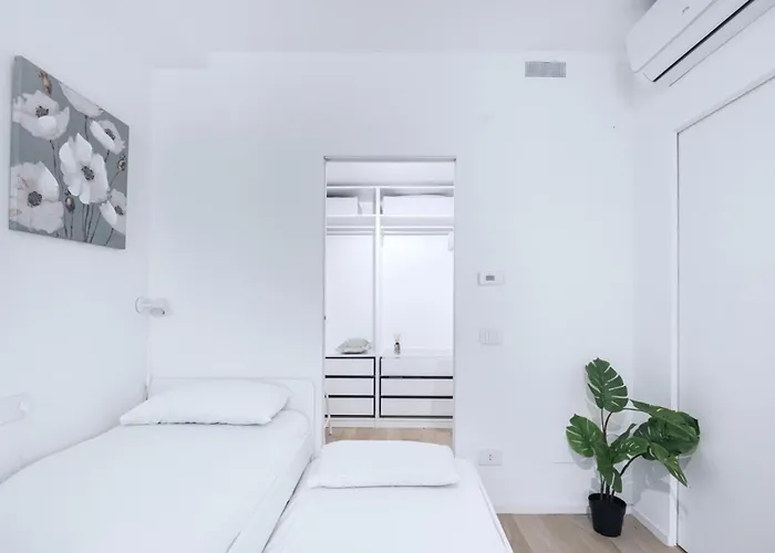 Easylife - - Macchi 61 - ミラノ