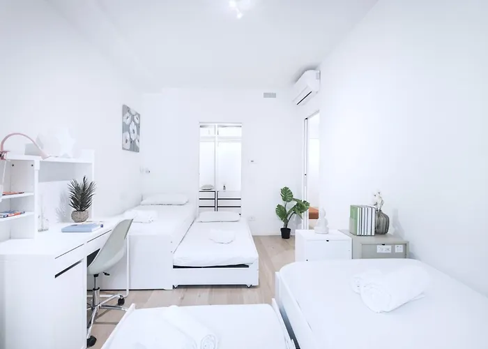 Easylife - - Macchi 61 - * ミラノ