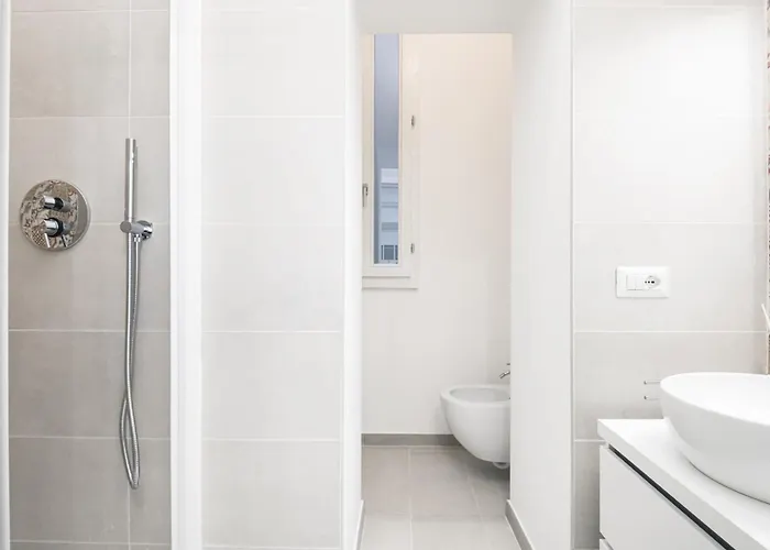 Апартаменты Easylife - - Bassi 30 - Isola