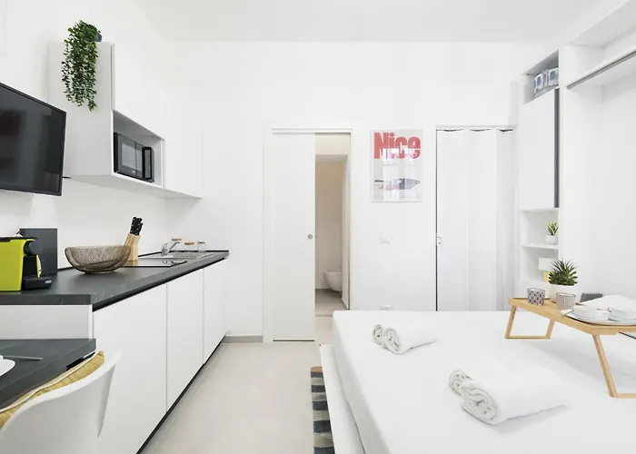 Easylife - Pratico Monolocale In Zona Isola *