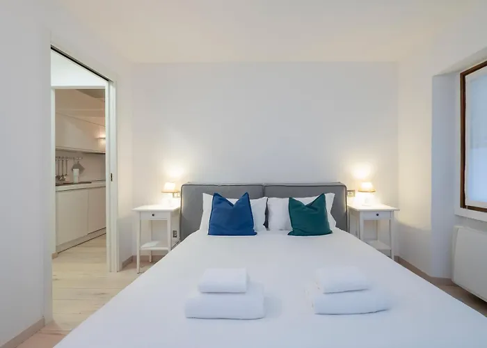 I Host - Vigevano 13 * Milano