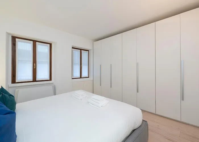 I Host - Vigevano 13