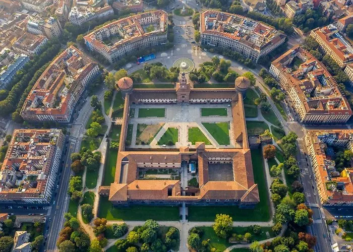 Duomo Space Free Parking - Private Gym- Metro Milánó
