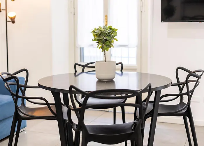 Macchi Charming By 101flats *