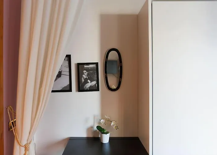 Porta Nuova Moscova: Cozy Near Duomo! *