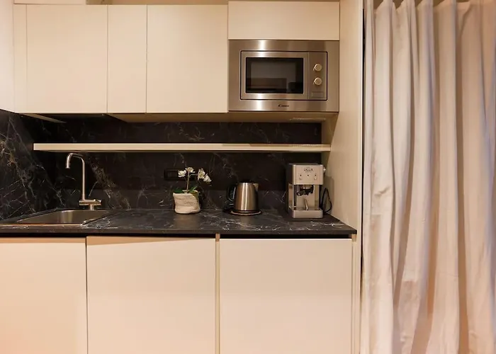 Porta Nuova Moscova: Cozy Near Duomo! Апартаменты