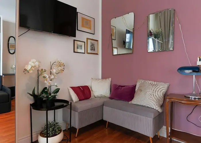 Porta Nuova Moscova: Cozy Near Duomo!