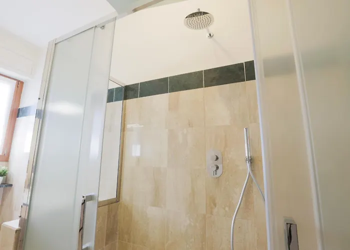 Urban Elegance Station W/private Garage Milano