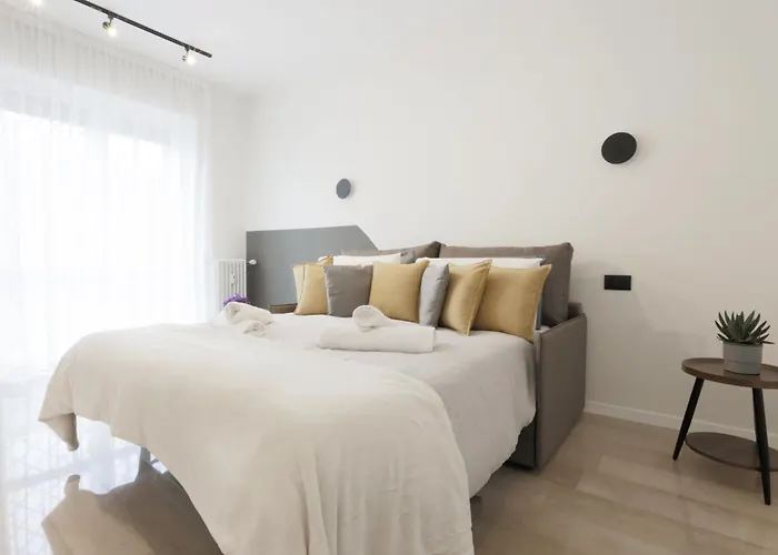 New Modern Flat 10 Minutes Walk From Station Lejlighed