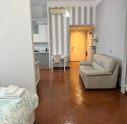 Ponthouse: Navigli, Iulm, Romolo Apartman *