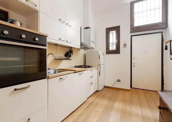 On 2 Levels Milan-crocetta M3! Apartman Milánó