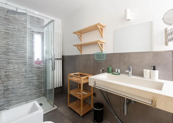 On 2 Levels Milan-crocetta M3! Apartman Milánó