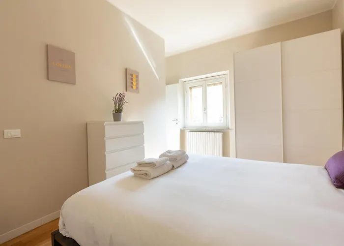 아파트 Easytopstay - Porta Romana Lovely *