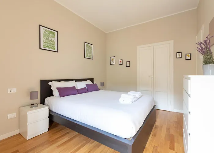 Easytopstay - Porta Romana Lovely 아파트 *