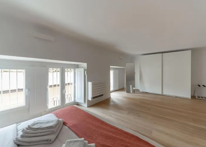 Loft-hosted By Sweetstay *