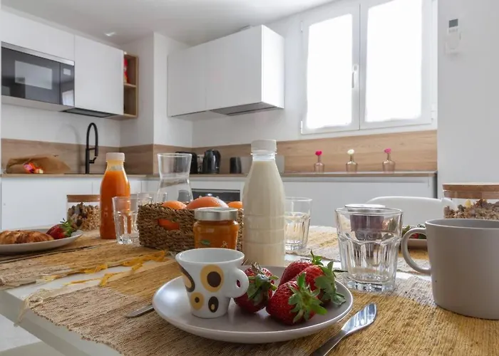 Loft-hosted By Sweetstay