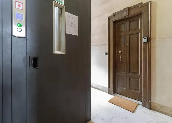 Loft-hosted By Sweetstay