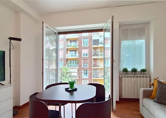 Sahi - Via Dei Ciclamini Mm1 Primaticcio, Stadio San Siro, Ospedale San Carlo Milano