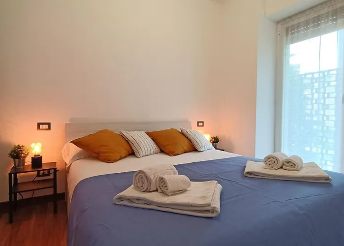 Sahi - Via Dei Ciclamini Mm1 Primaticcio, Stadio San Siro, Ospedale San Carlo *