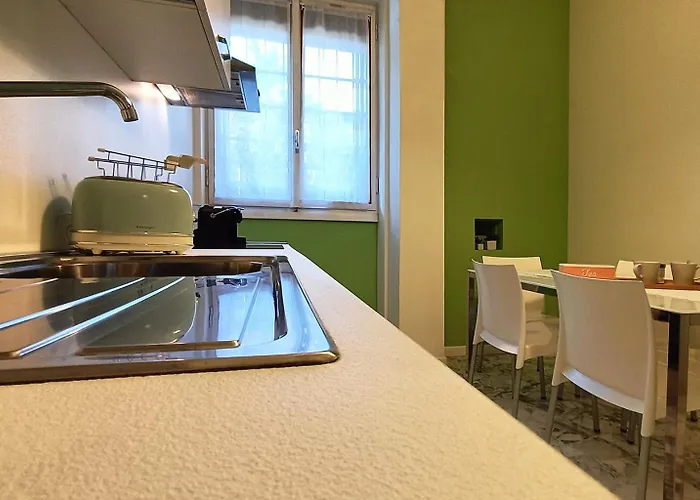 Sahi - Via Dei Ciclamini Mm1 Primaticcio, Stadio San Siro, Ospedale San Carlo Lejlighed