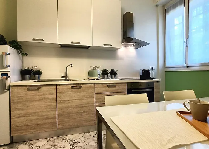 Sahi - Via Dei Ciclamini Mm1 Primaticcio, Stadio San Siro, Ospedale San Carlo