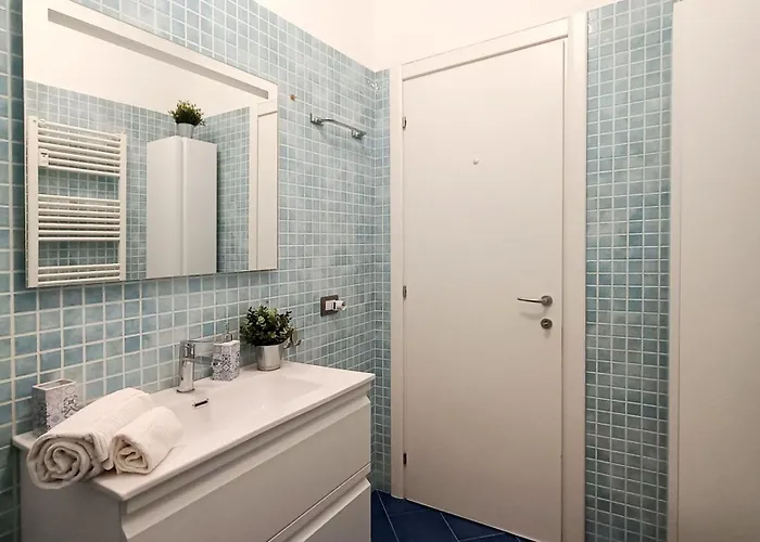 Sahi - Via Dei Ciclamini Mm1 Primaticcio, Stadio San Siro, Ospedale San Carlo Milano