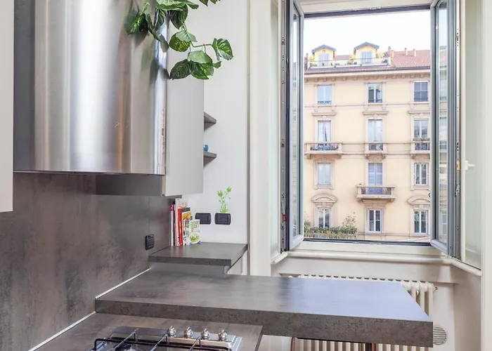 Luxury In The Iconic Avenue Of Apartment *