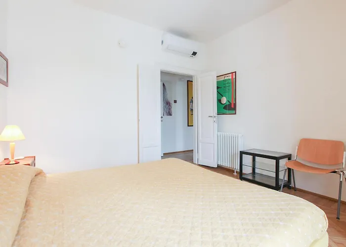 Romantic Spiga * Milaan