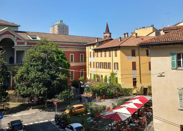 Homycare Stylish With Jacuzzi & Balcony Steps From Duomo Appartement