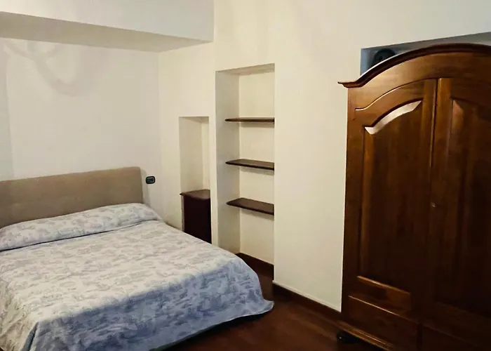 Charming Flat, And Close To Metro Lägenhet