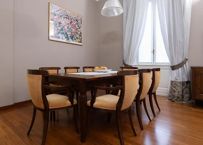 Apartamento Giovio 11 - Eccellente - Spazioso -