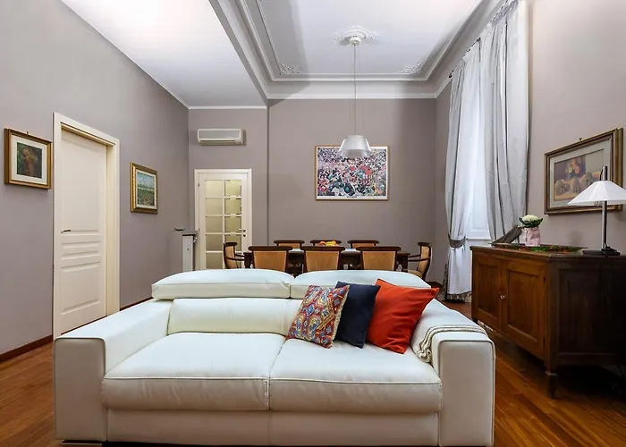 Giovio 11 - Eccellente - Spazioso - Apartamento Milão